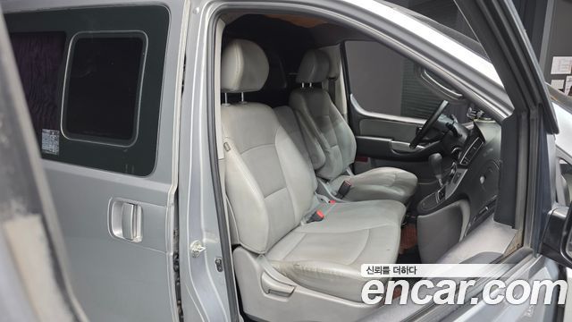 Hyundai Starex 2017 — photo 12