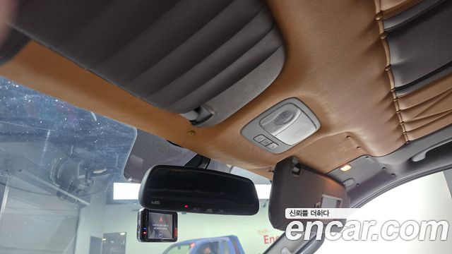 Hyundai Starex 2017 — photo 19