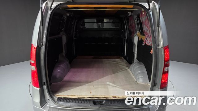 Hyundai Starex 2017 — photo 20