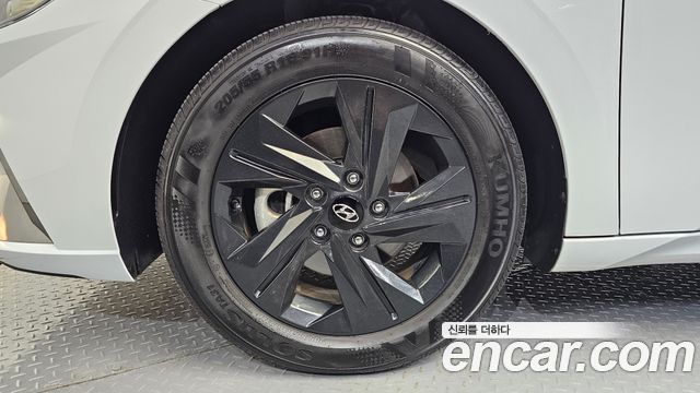 Hyundai AVANTE 2023 — photo 5