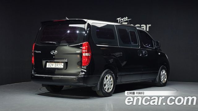 Hyundai Starex 2015 — photo 2