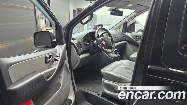 Hyundai Starex 2015 — photo 10