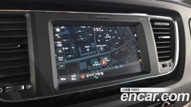Kia Canival 2018 — photo 20