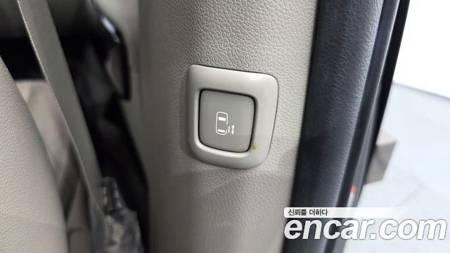 Kia Canival 2018 — photo 25