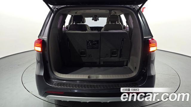Kia Canival 2018 — photo 26