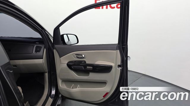 Kia Canival 2018 — photo 15