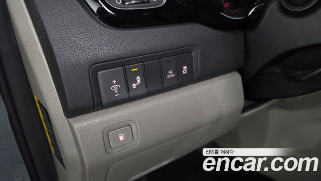 Kia Canival 2018 — photo 27
