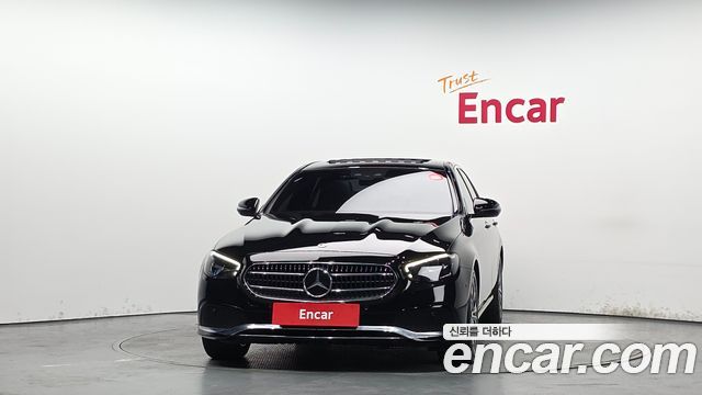 Mercedes-Benz E-Class 2021 — photo 3