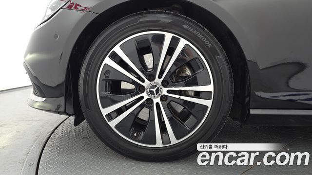 Mercedes-Benz E-Class 2021 — photo 5