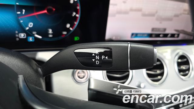 Mercedes-Benz E-Class 2021 — photo 9
