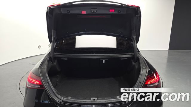 Mercedes-Benz E-Class 2021 — photo 20