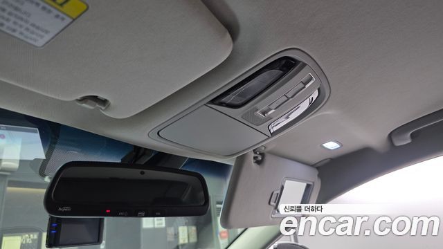 Kia K7 2018 — photo 18