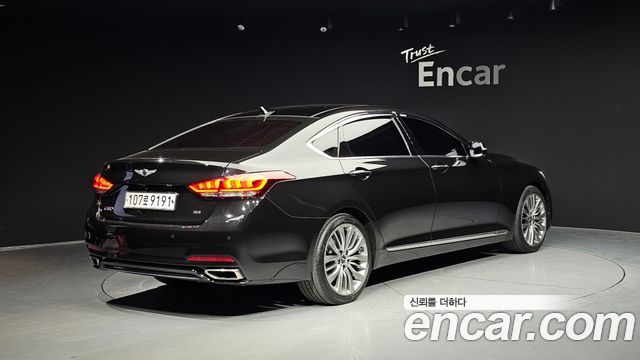 Genesis G80 2018 — photo 2