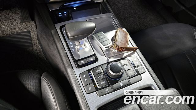 Genesis G80 2018 — photo 9