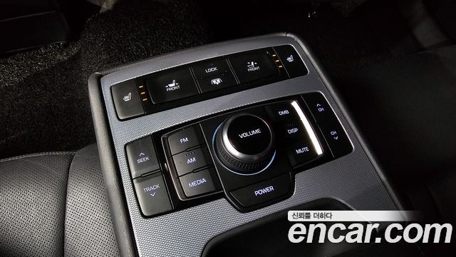 Genesis G80 2018 — photo 20