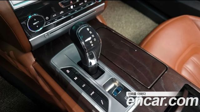 Maserati Quattroporte 2016 — photo 9