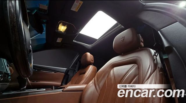 Maserati Quattroporte 2016 — photo 19