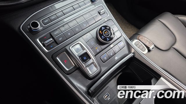 Hyundai Santafe 2021 — photo 9