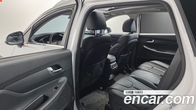 Hyundai Santafe 2021 — photo 17