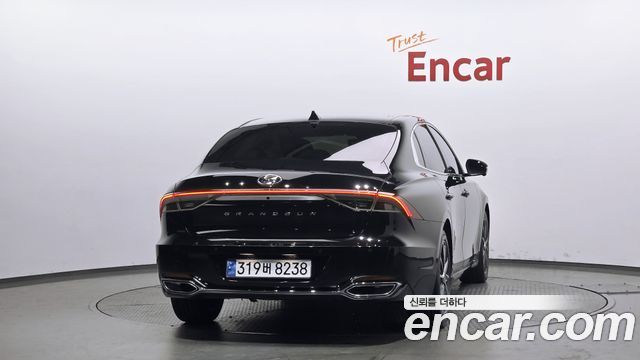 Hyundai Grandeur 2022 — photo 4