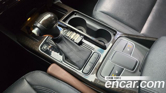 Kia K7 2013 — photo 9