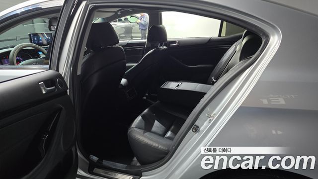 Kia K7 2013 — photo 11