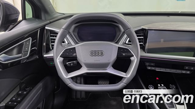 Audi Q4 e-tron 2025 — photo 13