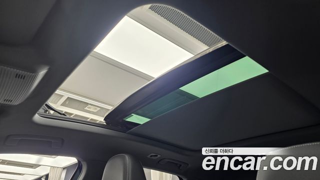 Audi Q4 e-tron 2025 — photo 18