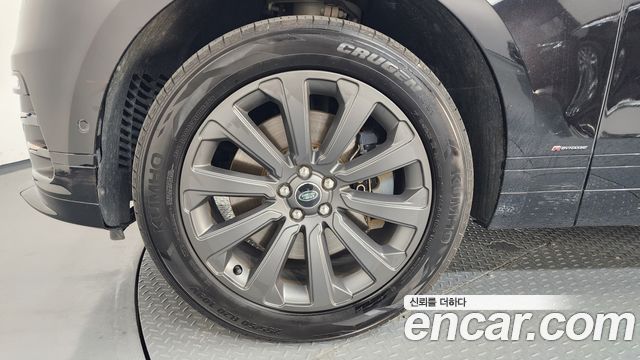 Land Rover Range Rover Velar 2021 — photo 5