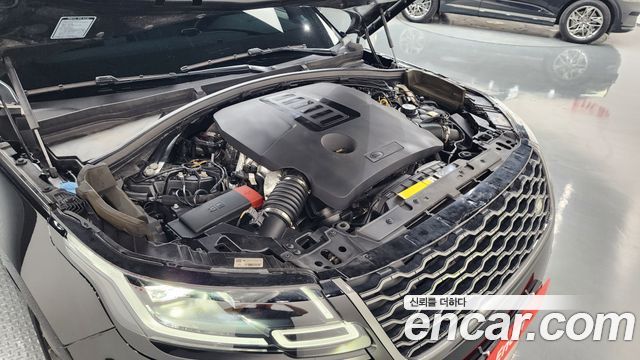 Land Rover Range Rover Velar 2021 — photo 6