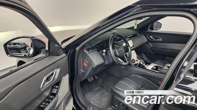 Land Rover Range Rover Velar 2021 — photo 13