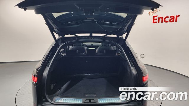 Land Rover Range Rover Velar 2021 — photo 25