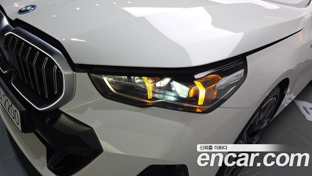 BMW 5-Series 2025 — photo 8