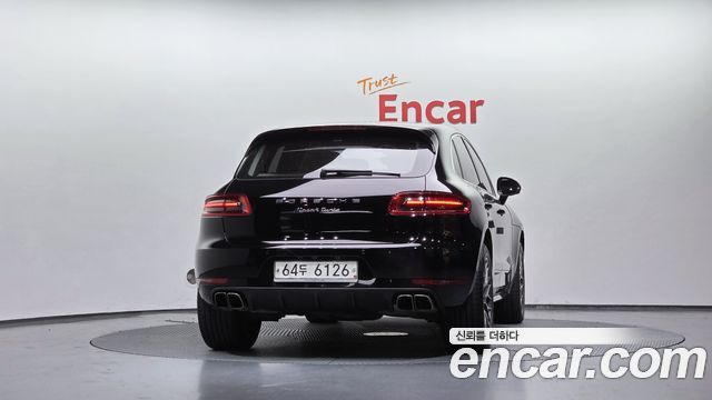 Porsche Macan 2017 — photo 4