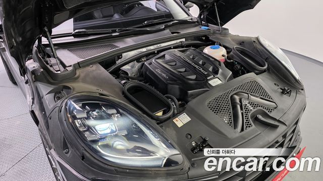 Porsche Macan 2017 — photo 6