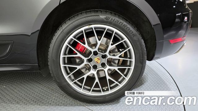 Porsche Macan 2017 — photo 7