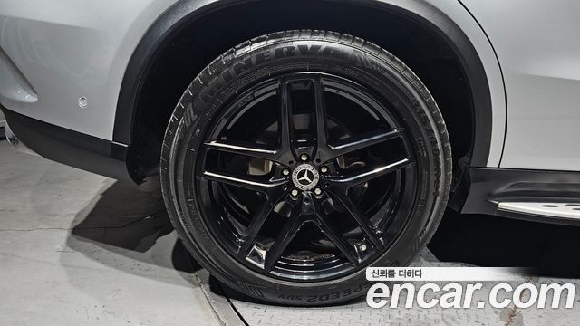 Mercedes-Benz GLE-Class 2017 — photo 5