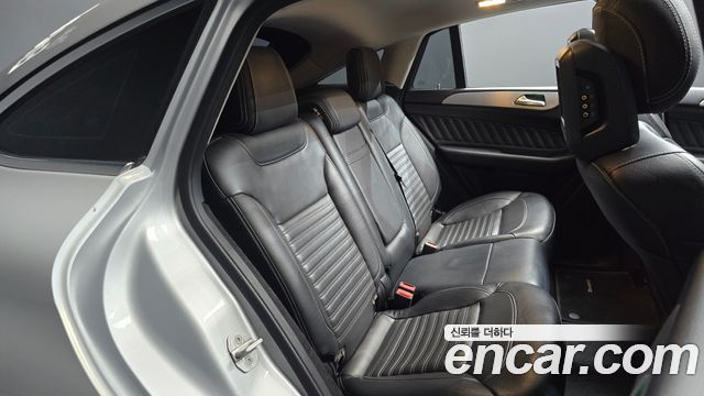 Mercedes-Benz GLE-Class 2017 — photo 13