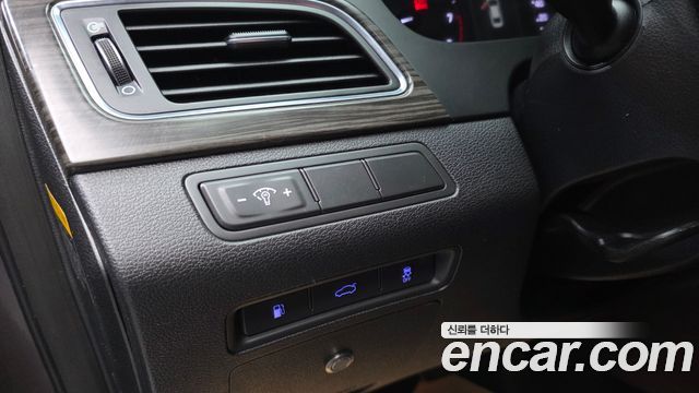 Hyundai Sonata 2015 — photo 16