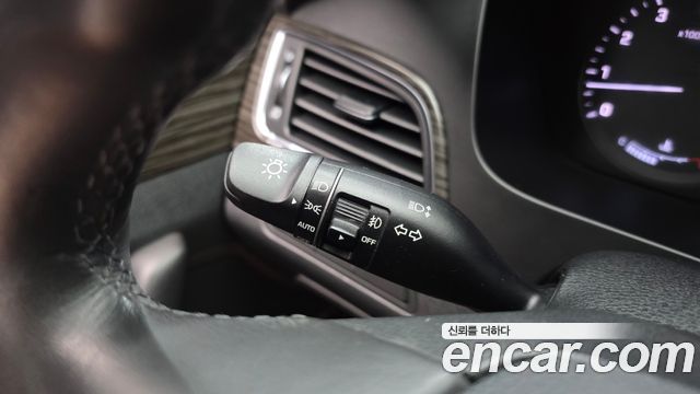 Hyundai Sonata 2015 — photo 18