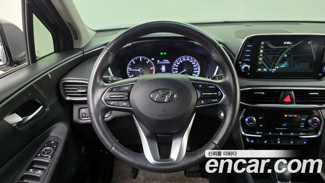 Hyundai Santafe 2019 — photo 19