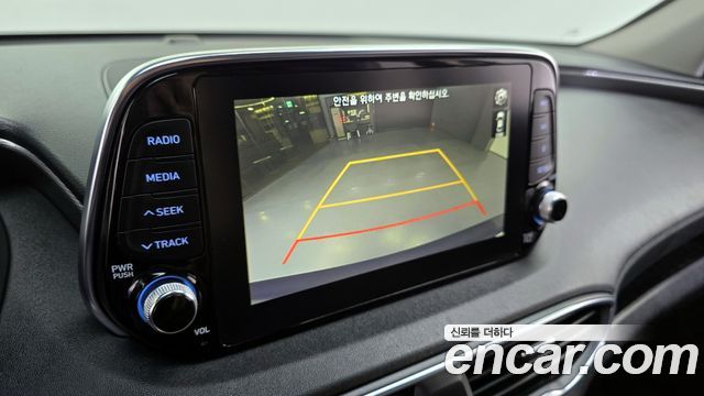 Hyundai Santafe 2019 — photo 21
