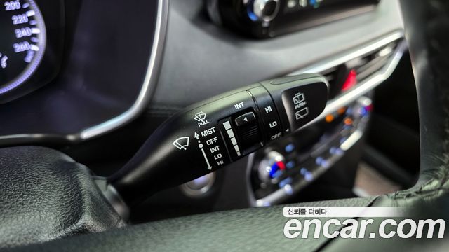 Hyundai Santafe 2019 — photo 23