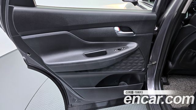 Hyundai Santafe 2019 — photo 15