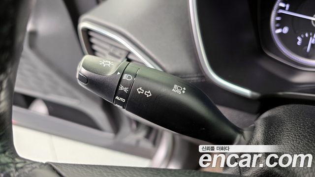 Hyundai Santafe 2019 — photo 30