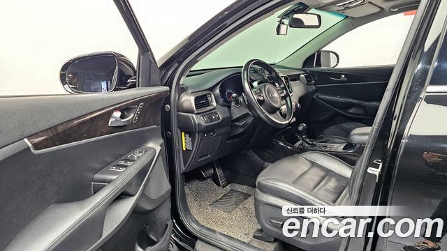 Kia Sorento 2017 — photo 13