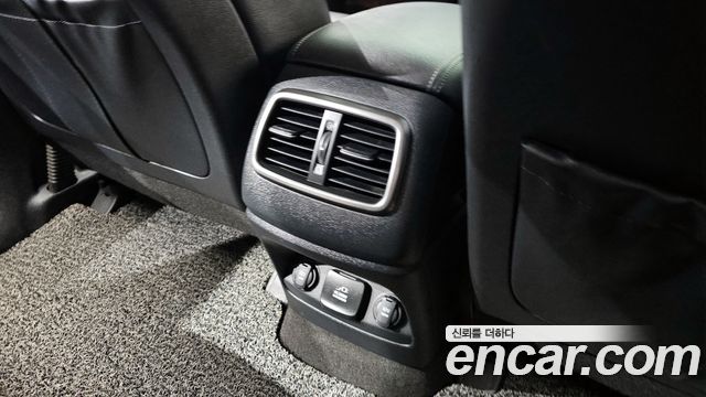 Kia Sorento 2017 — photo 31