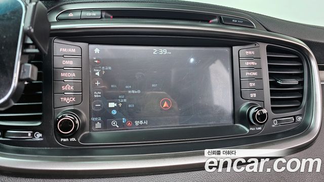 Kia Sorento 2017 — photo 35