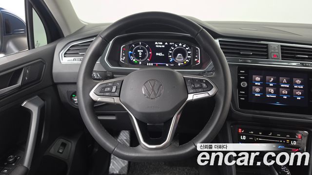 Volkswagen Tiguan 2022 — photo 19