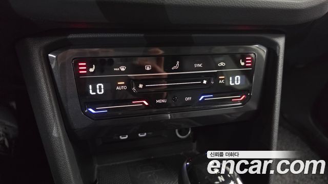 Volkswagen Tiguan 2022 — photo 26